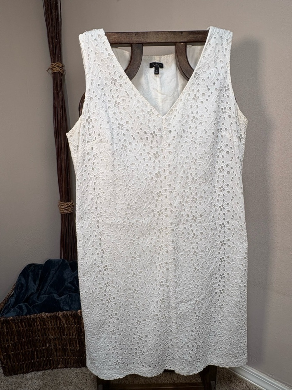 Talbots White Eyelet V-Neck Sleeveless Dress
